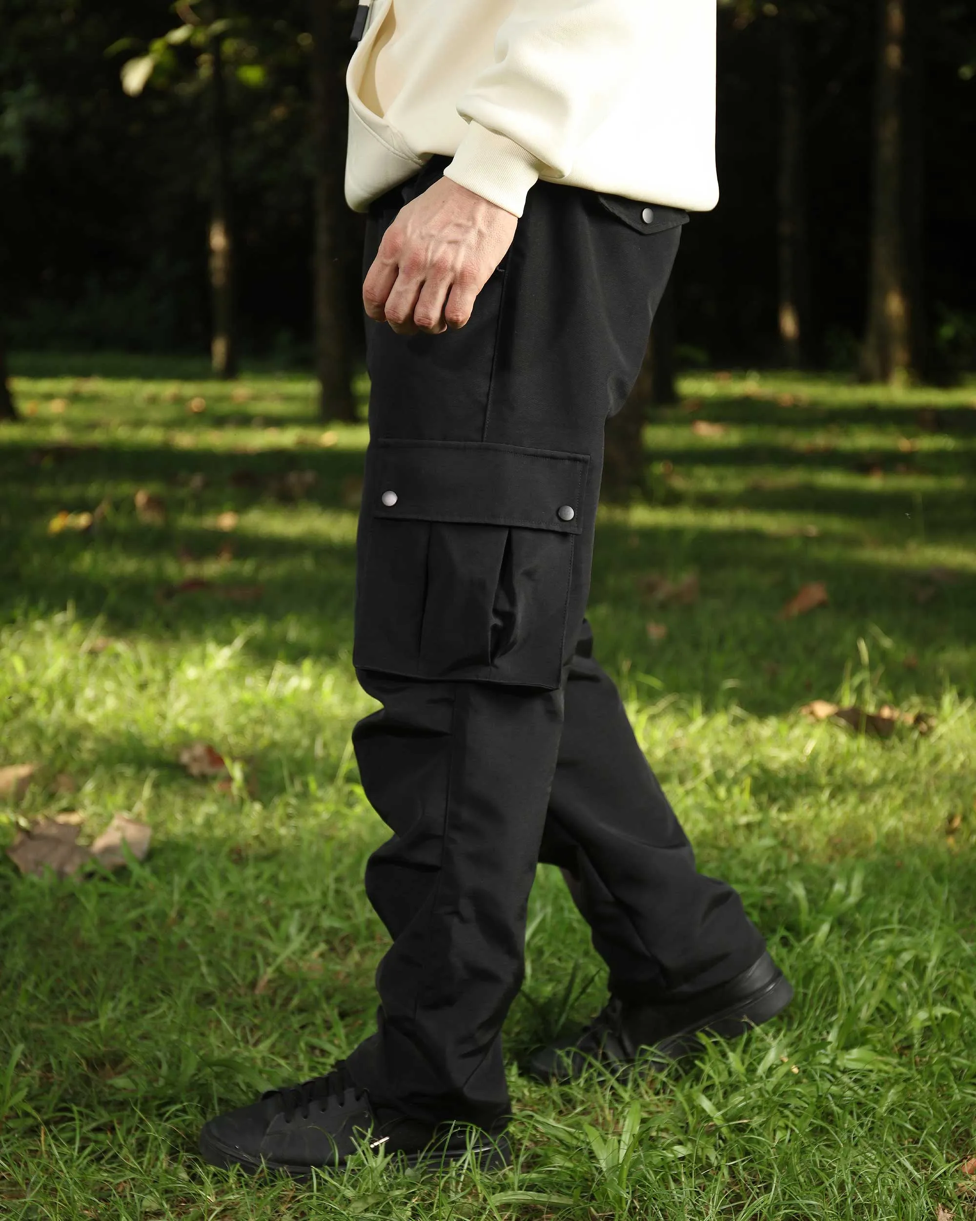 Durable Cargo Pants for Outdoor Activities