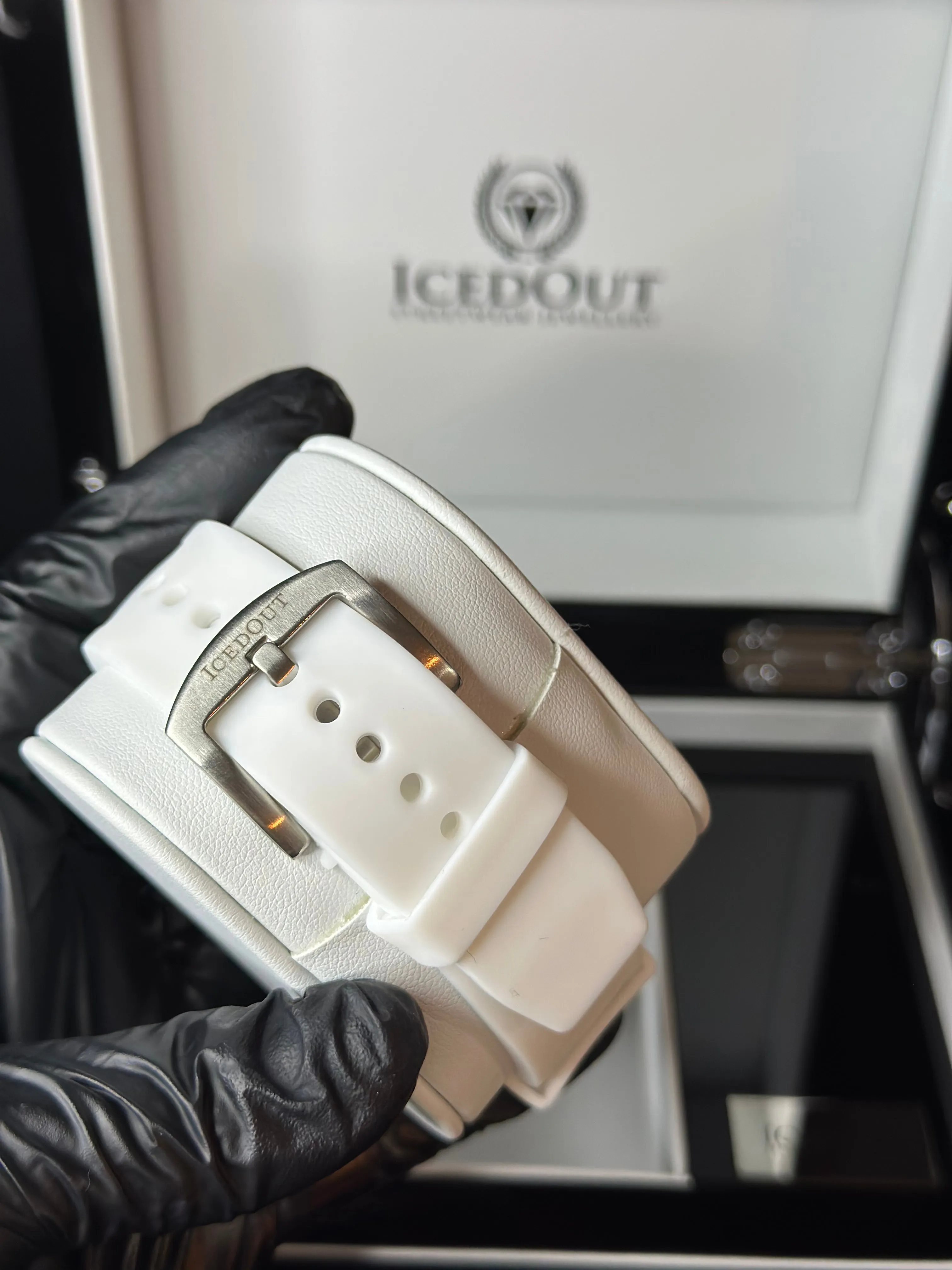 IcedOut Elite Baguette Watch - white ice