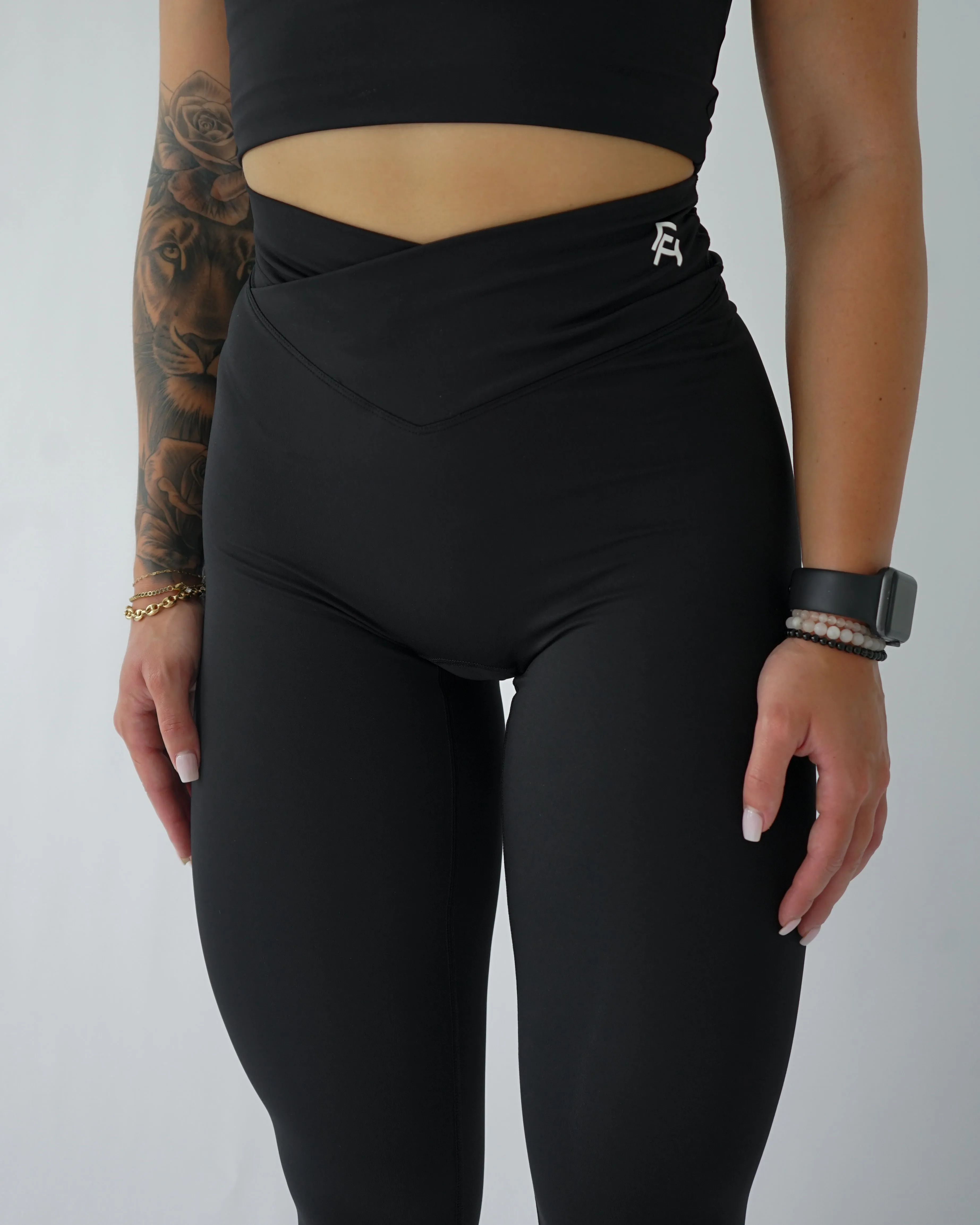 Impact V-Waist Leggings - Black