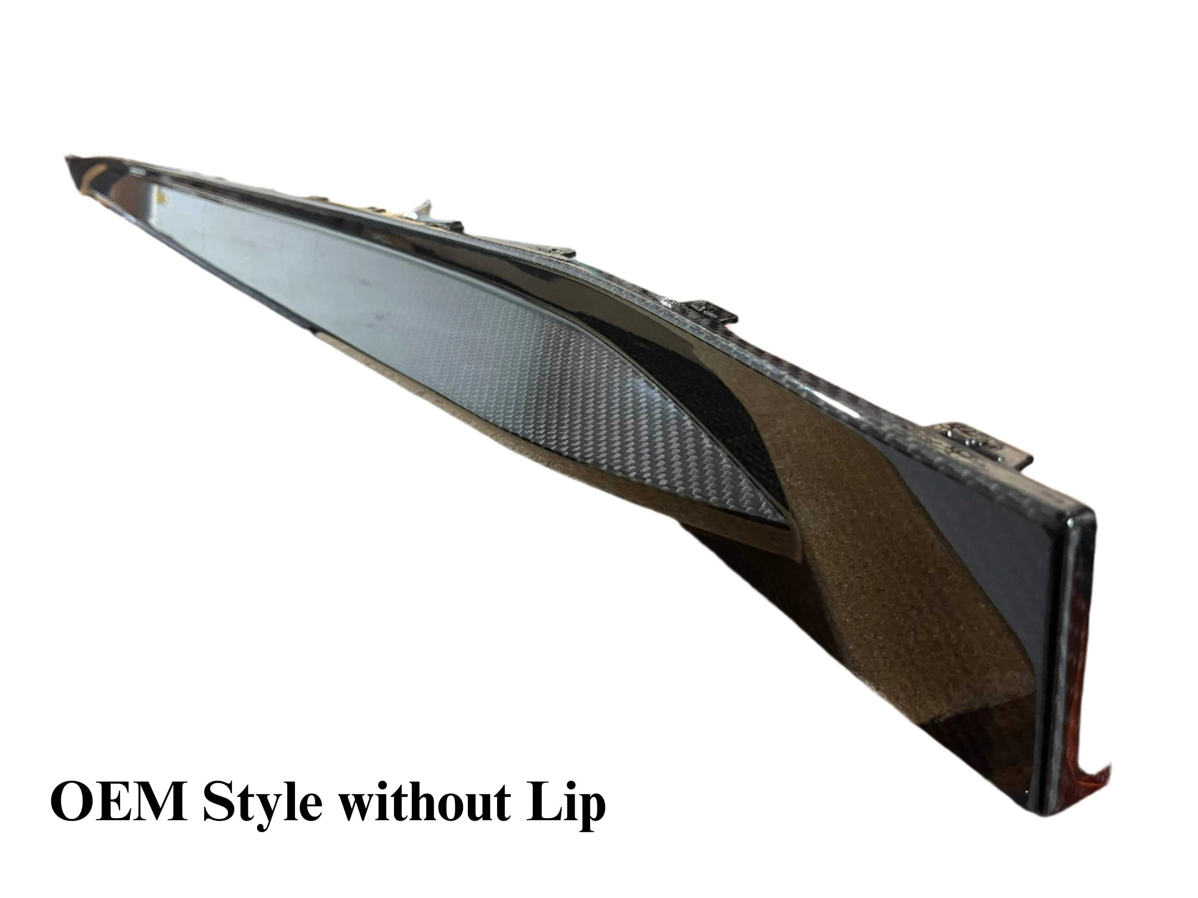 Kies Carbon 2020-2025 BMW M3 / M4 (G80 / G82 / G83) OEM Style Dry Carbon Fiber Side Skirt Extensions