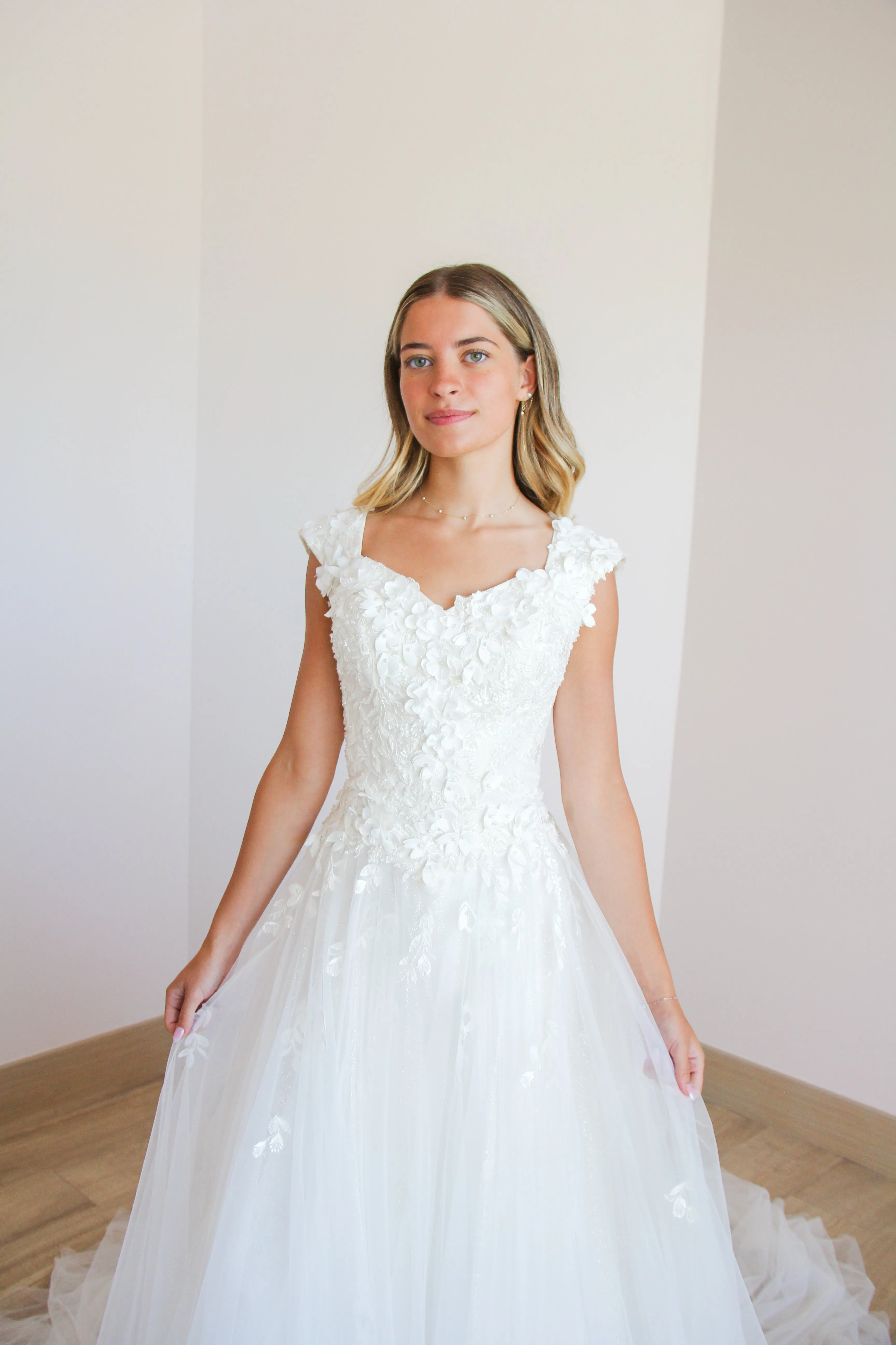 MOD1803 by Mon Cheri