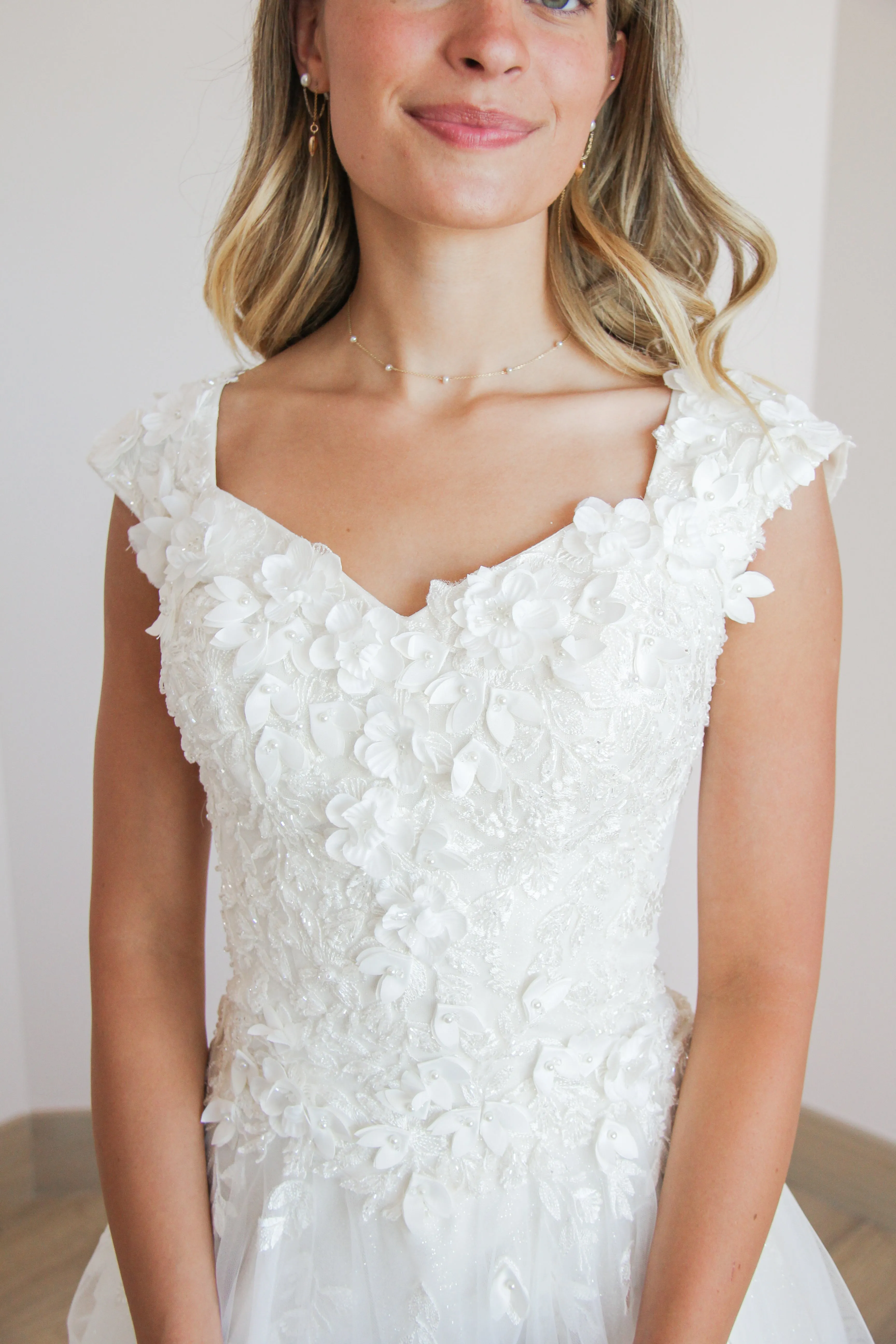 MOD1803 by Mon Cheri