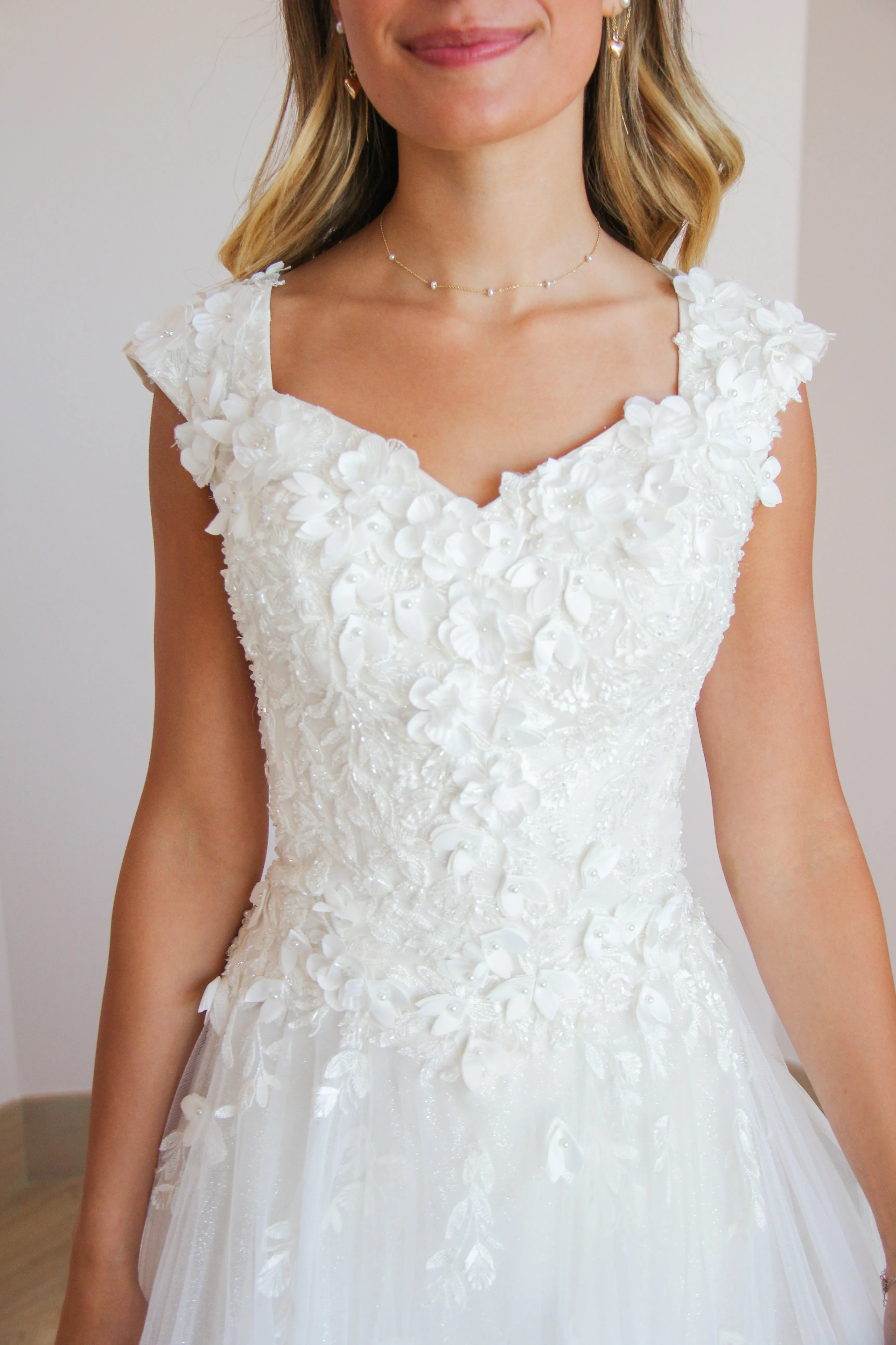MOD1803 by Mon Cheri