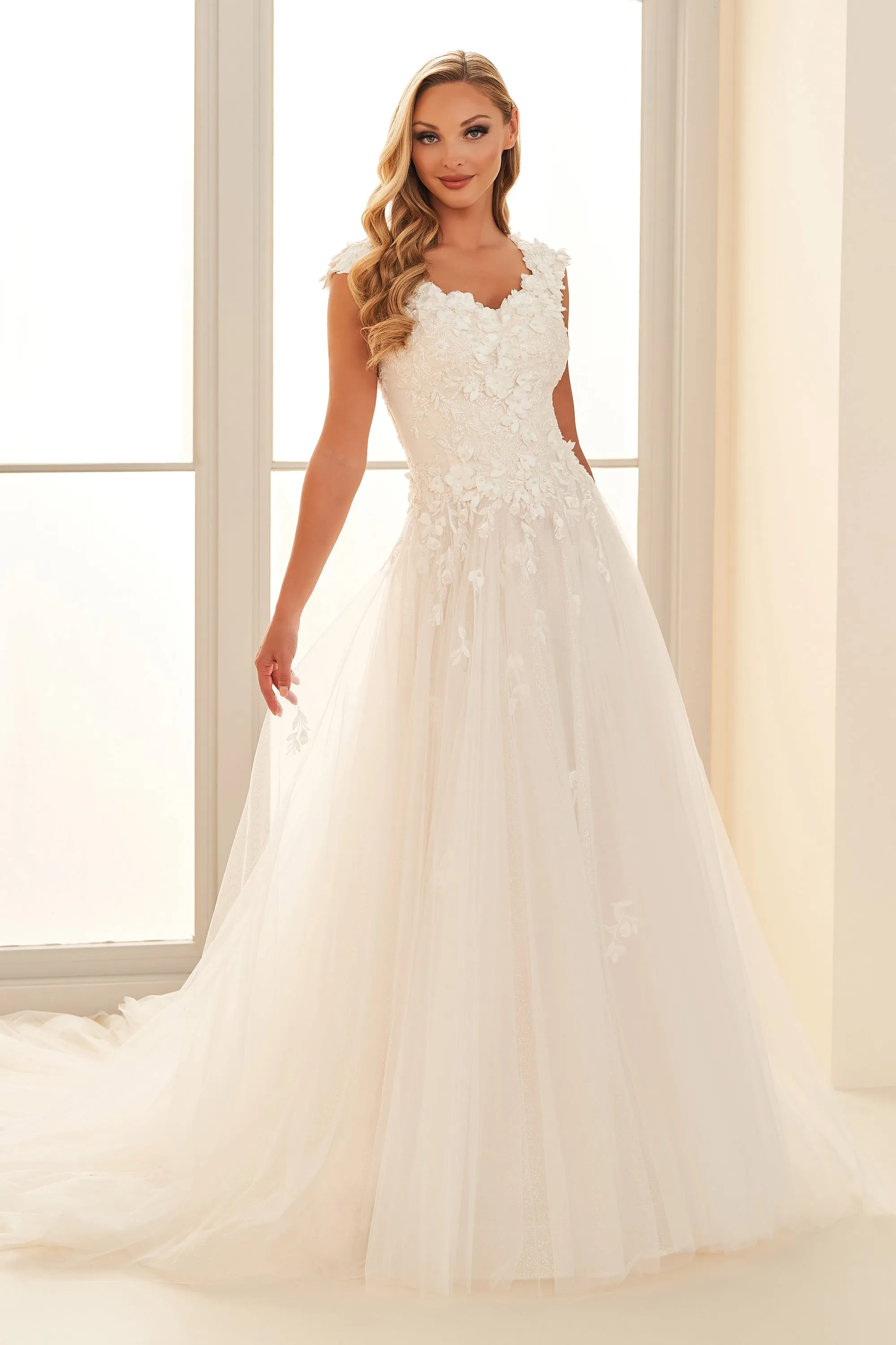 MOD1803 by Mon Cheri
