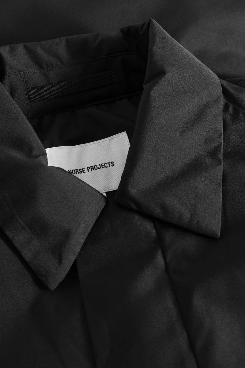 Norse Projects Vargo Gore-Tex Windstopper Raglan Mac Black
