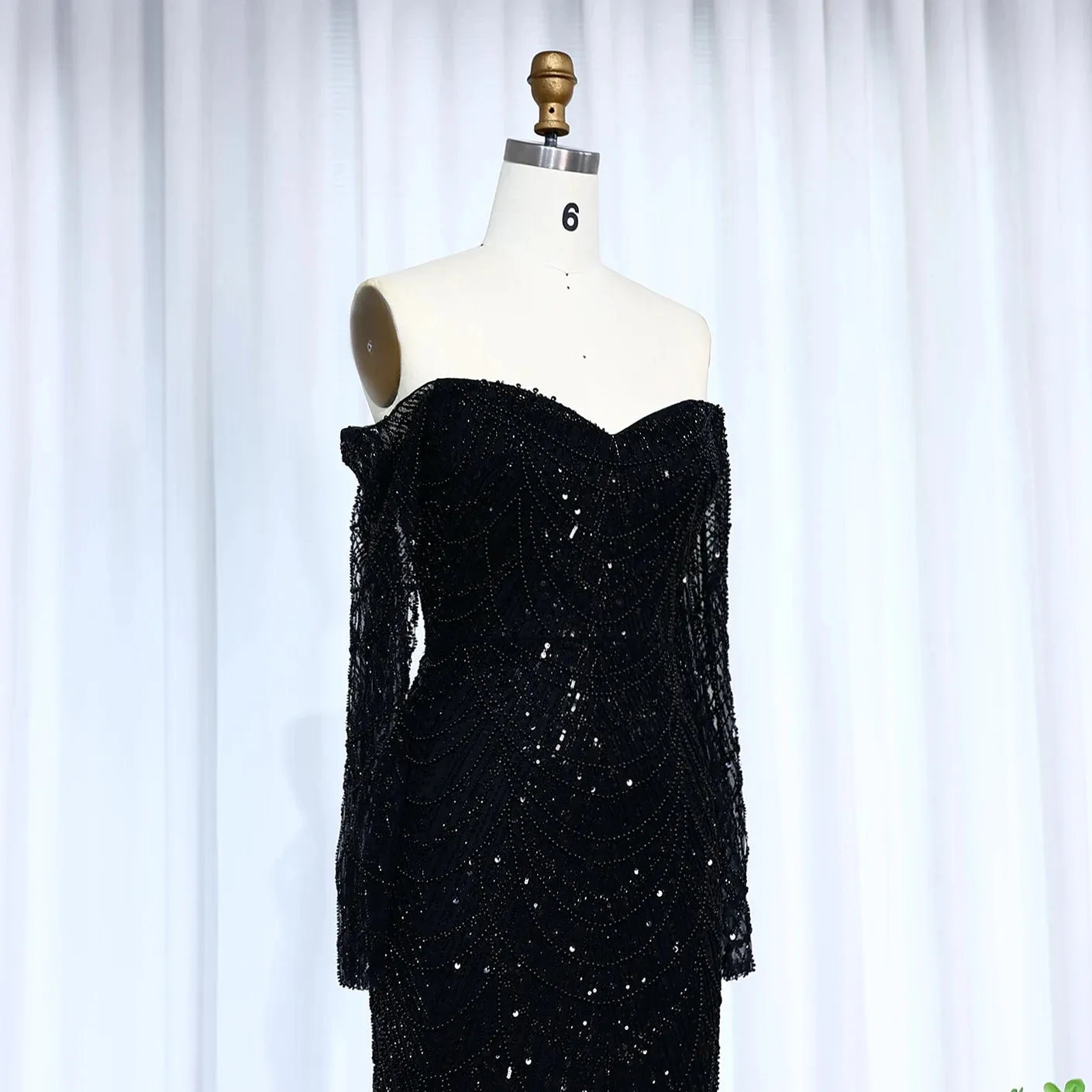 Off the Shoulder Mermaid Long Sleeves Party Gowns