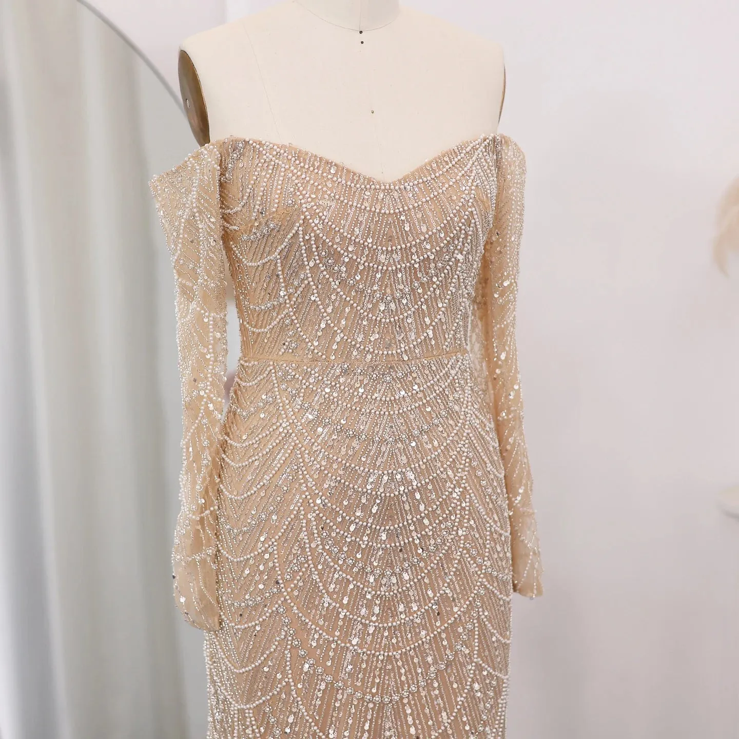 Off the Shoulder Mermaid Long Sleeves Party Gowns