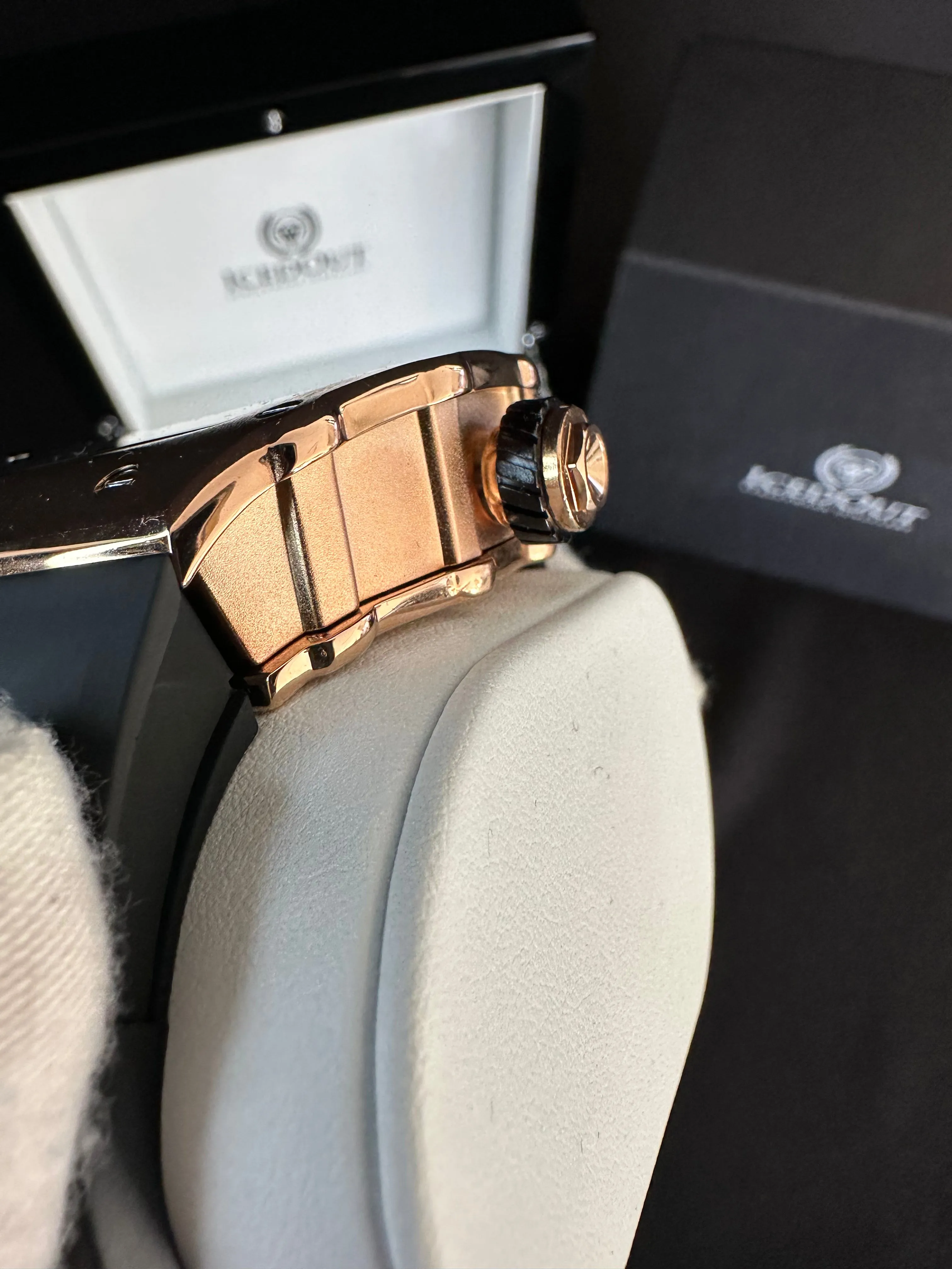 Skeleton Watch - gold/black